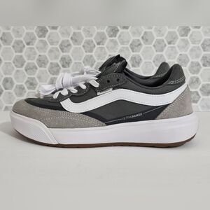 Vans UltraRange 2.0 SE Gray Suede Unisex Skate Sneaker Men's 6/Women's 7.5